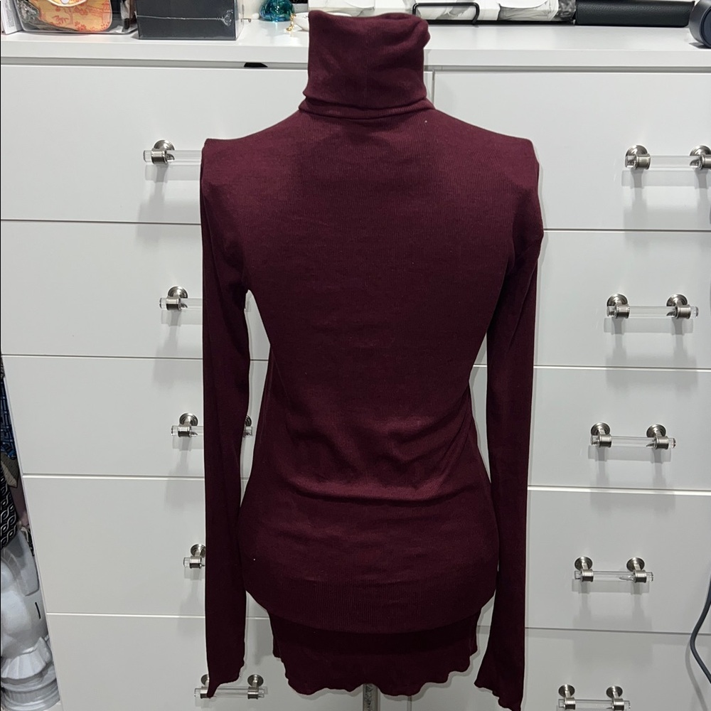 Ralph Lauren Ribbed Long Sleeve Fitted Turtleneck,
size S - Picture 6 of 8